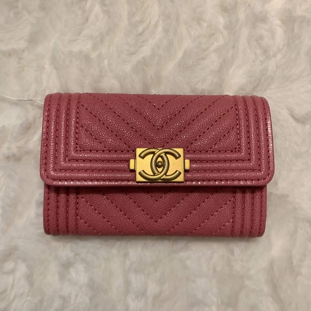 Chanel snap card holder